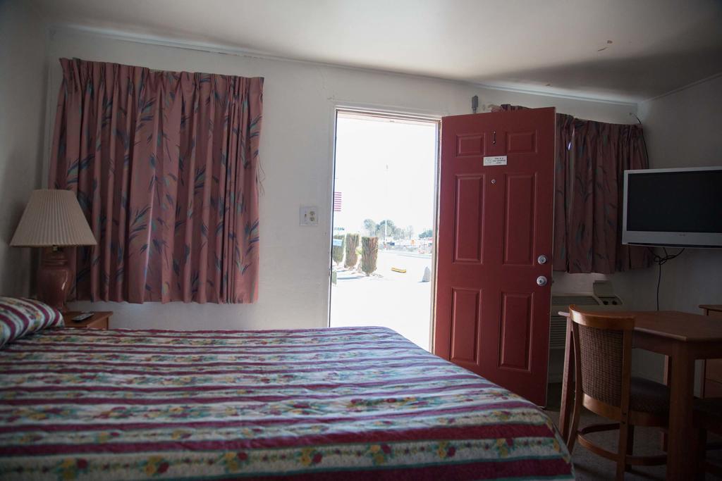 Boron Motel Eksteriør billede